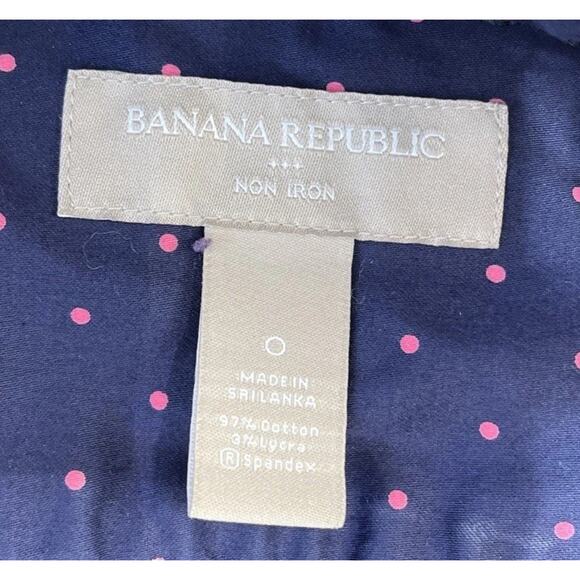 Banana Republic Non Iron Shirt Top Women’s Size 0 Button Up LS Blue W/ Pink Dots - Picture 5 of 6